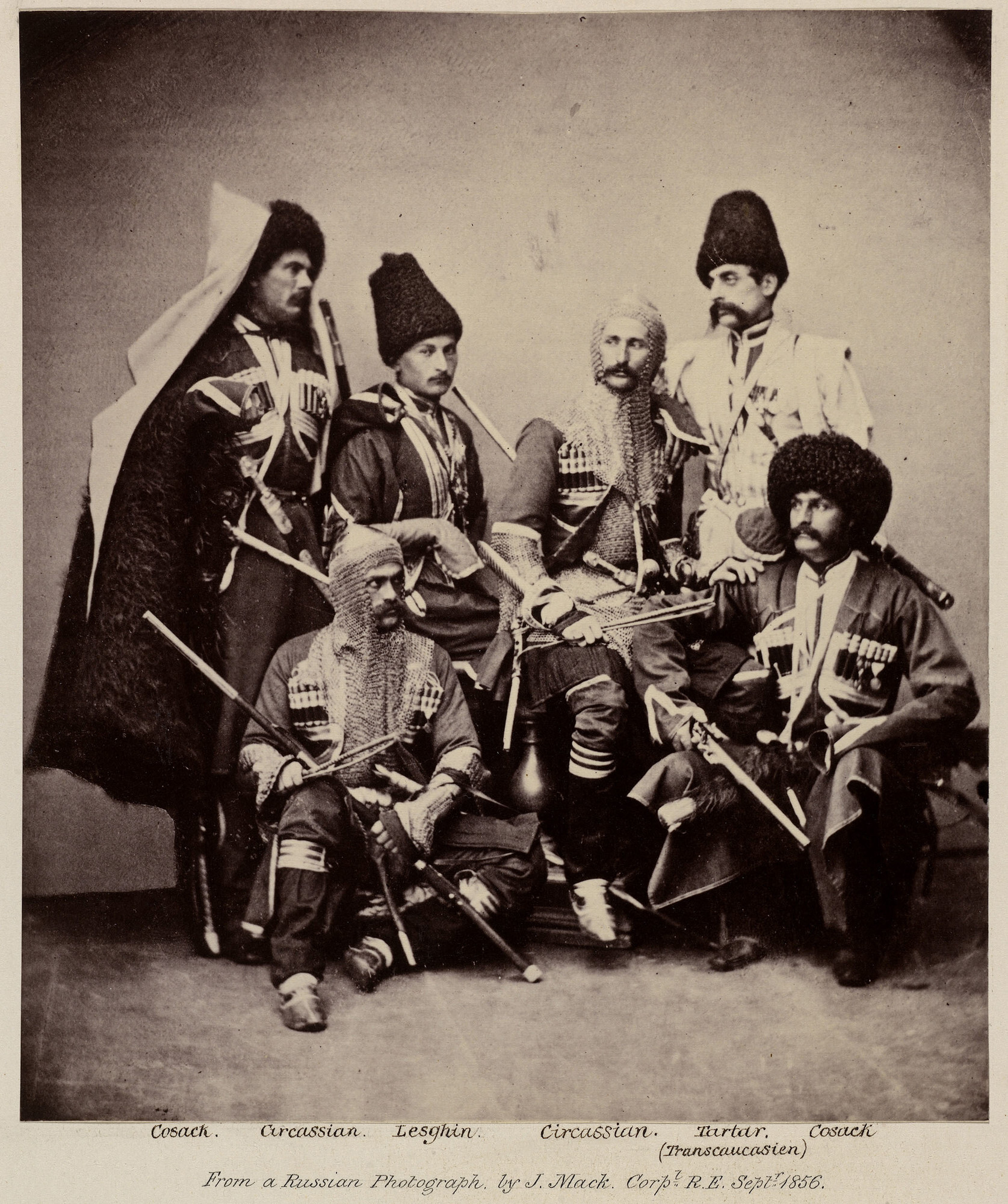 Русские солдаты разных национальностей, 1856. Фотограф Джеймс Мак