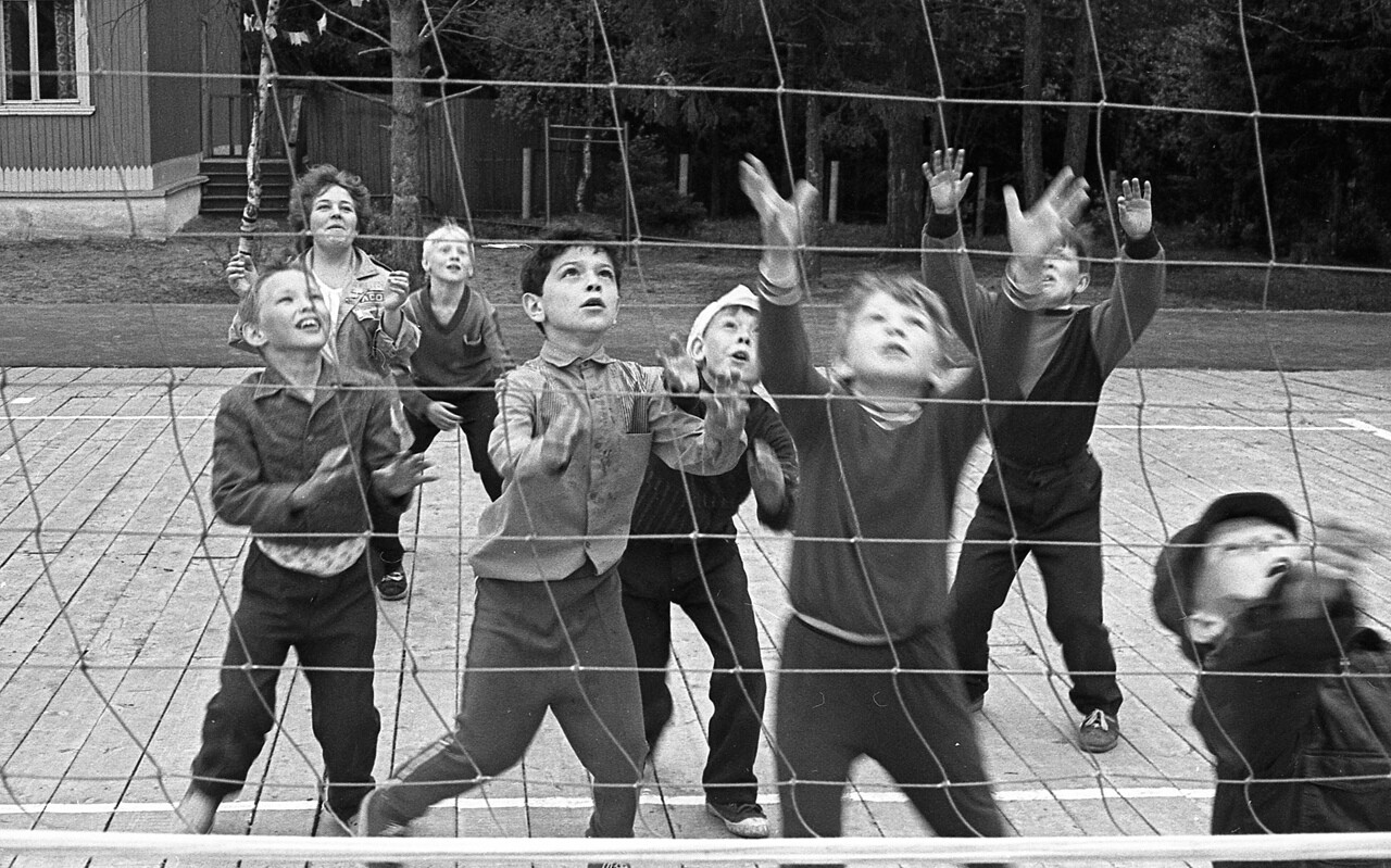 Пионерский лагерь Дзержинец, 1987–90-е годы. Фотограф Сергей Зиновьев