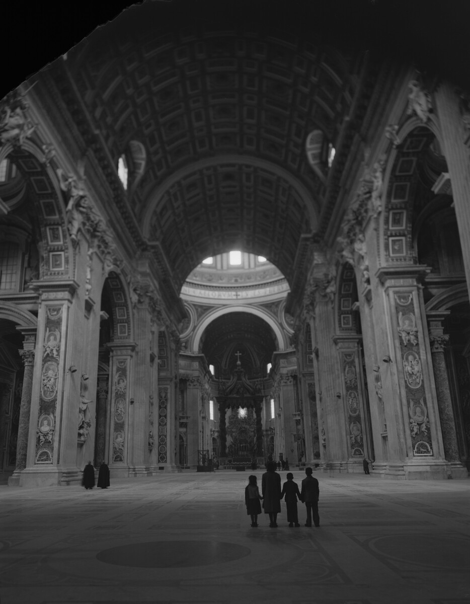 Интерьер Миланского собора, 1949. Фотограф КВ Гуллерс