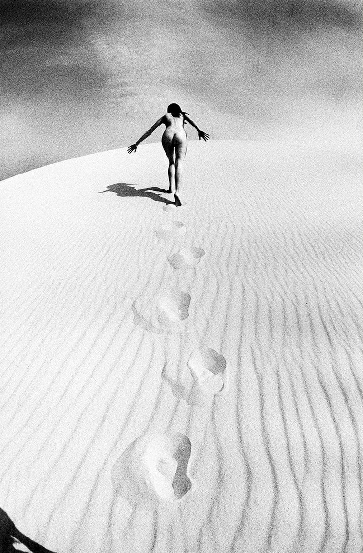 В песках. Автор Жанлу Сьефф