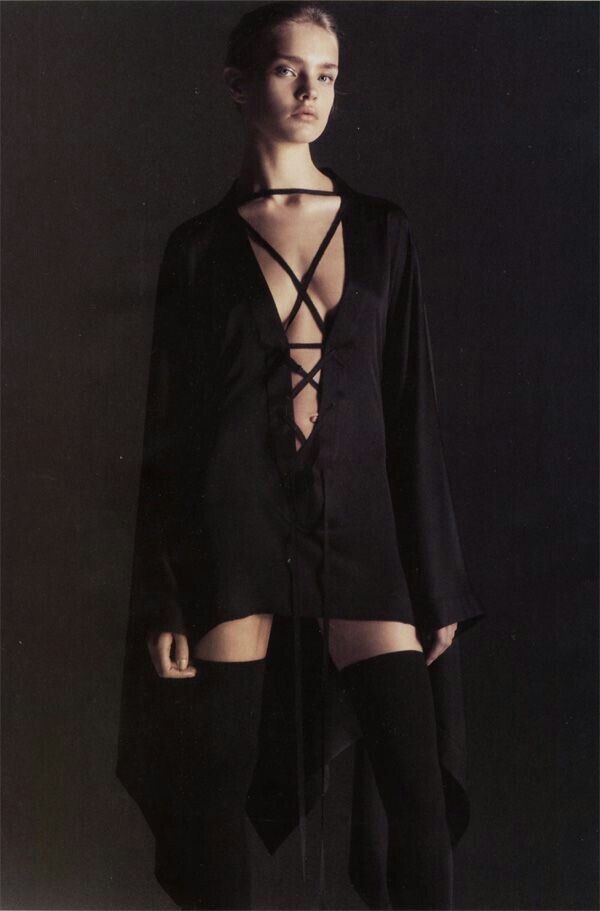 Наталья Водянова, Vogue Париж, 2002 год. Фотограф Марио Сорренти