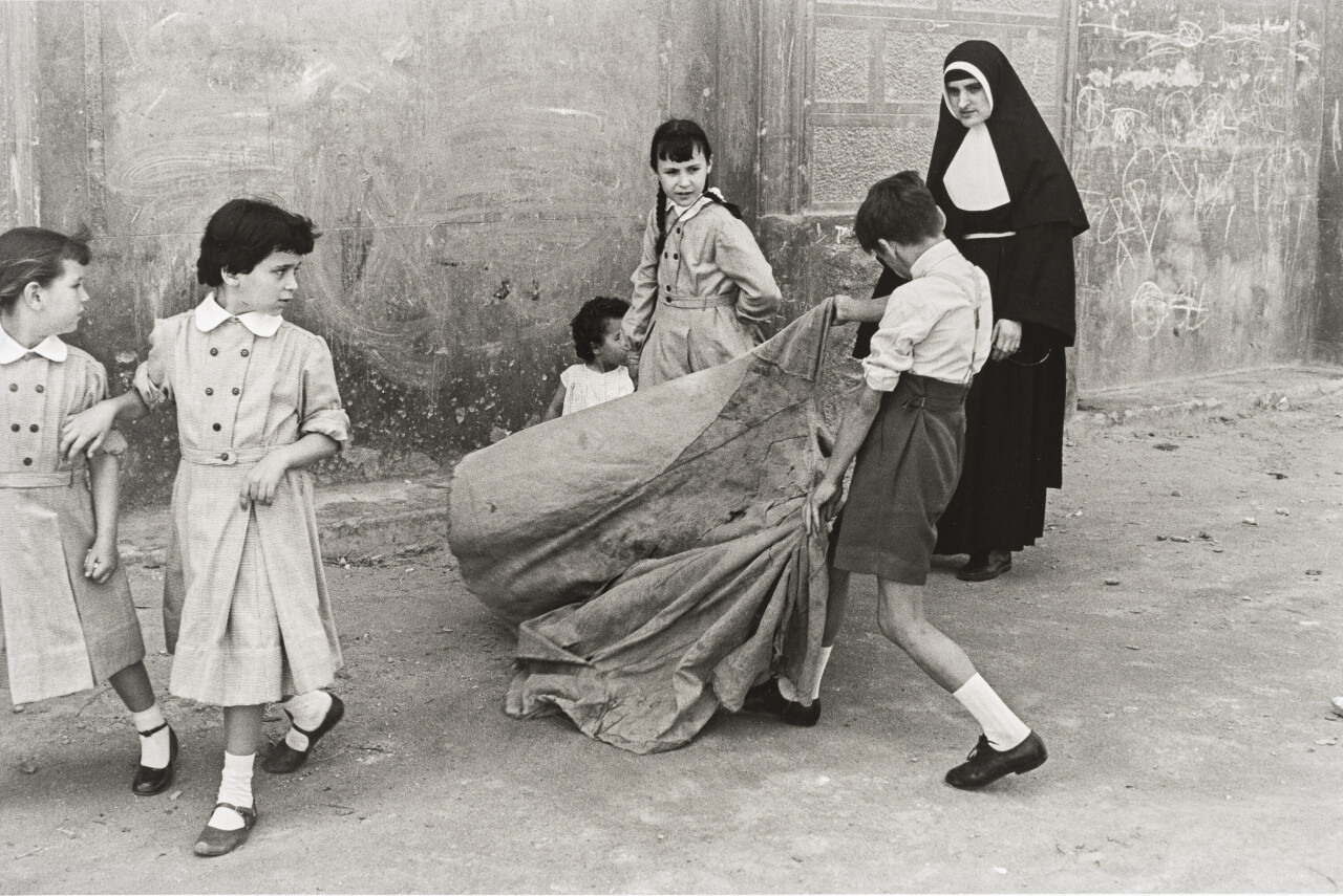 Для книги Камило Хосе Селы «Toreo de salón. Farsa con acompañamiento de clamor y murga», 1962. Фотограф Ориоль Маспонс