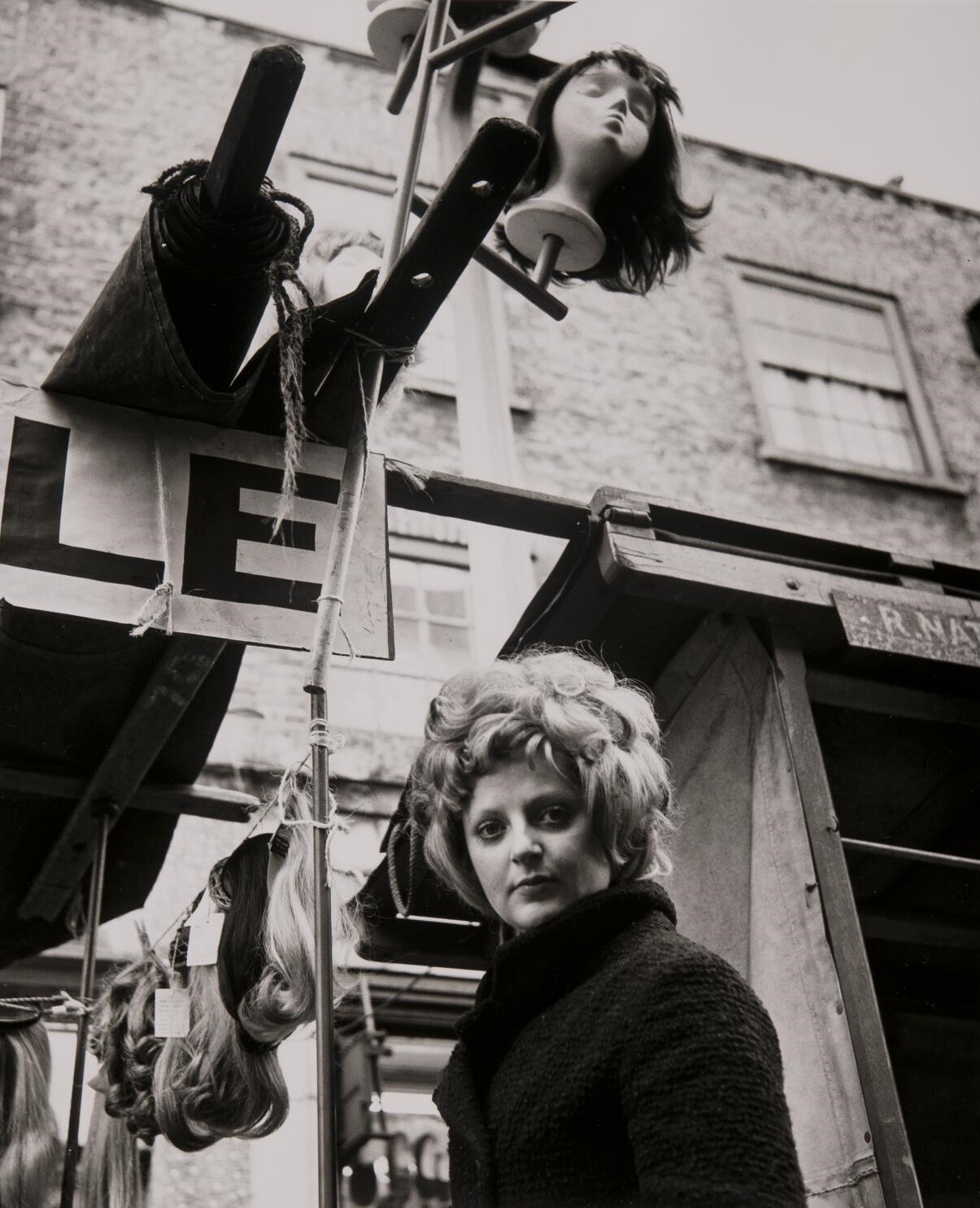 Рынок Петтикоут-Лейн, Ист-Энд, Лондон, 1960-е годы. Фотограф Дороти Бом