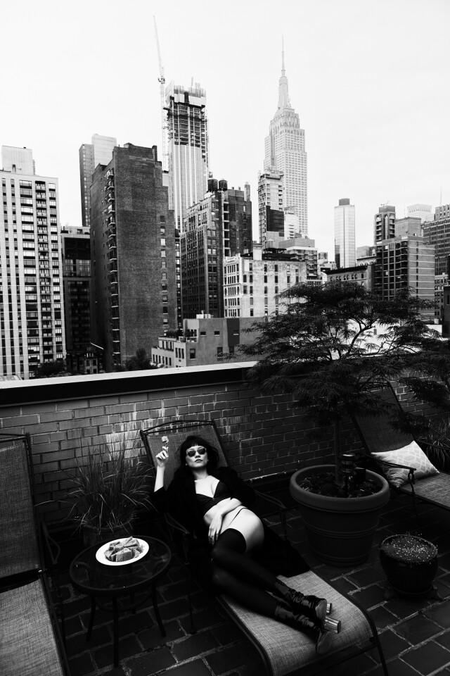 Кэндис на крыше, Нью Йорк, 29 мая 2019 года. Фотограф Адриан Нина
