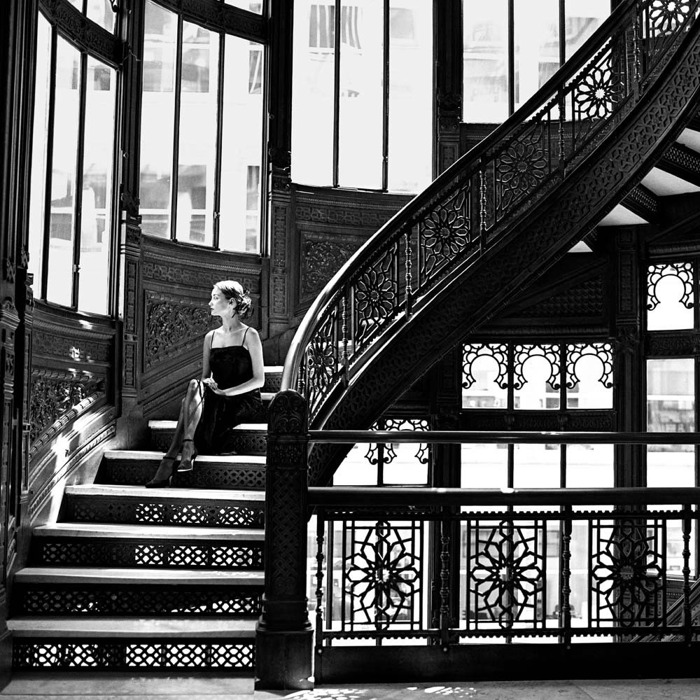 Джессика на лестнице, Чикаго, Иллинойс, 1997. Автор Родни Смит