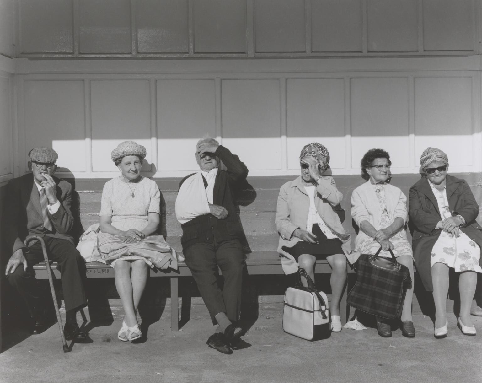 Пенсионеры в приюте, Уитли-Бей, Тайнсайд, 1976 год. Фотограф Крис Киллип