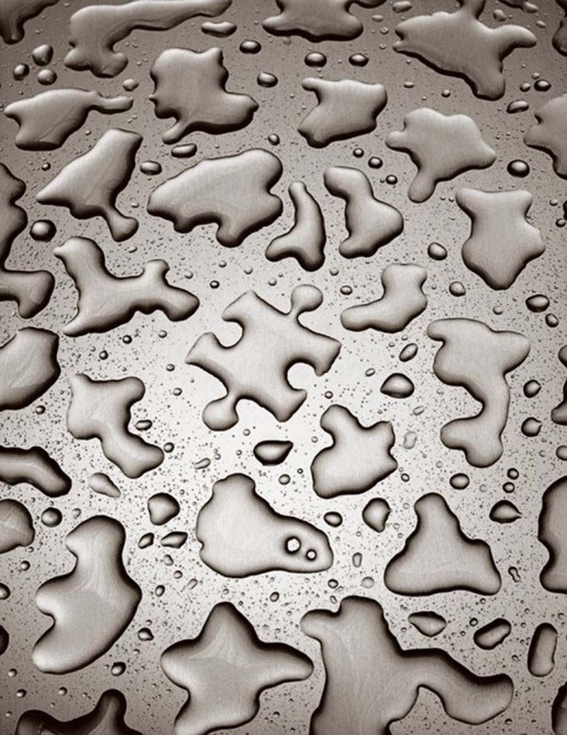 Puzzle.  Posted by Chema Madoz