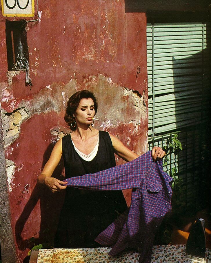 Аполлония ван Равенштейн для журнала Avenue, Неаполь, 1985 год. Фотограф Барт ван Леувен