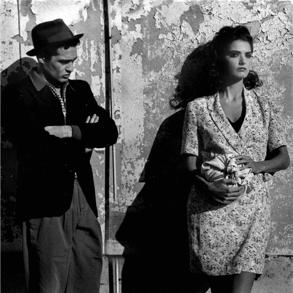 Для журнала Avenue в 1992 году, съёмка вдохновлена фильмом Лукино Висконти. Фотограф Барт ван Леувен