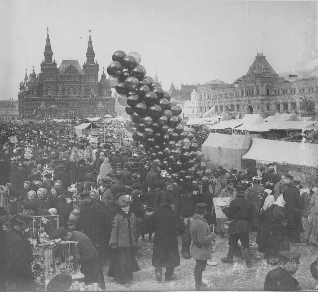 Вербная суббота на Красной площади, 1896 год. Фотограф неизвестен