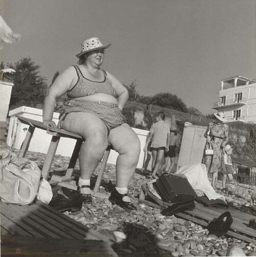 На курорте, 1950-е годы. Фотограф Евгений Халдей