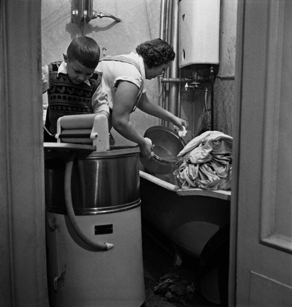 Большая стирка, 1958 год. Фотограф Всеволод Тарасевич