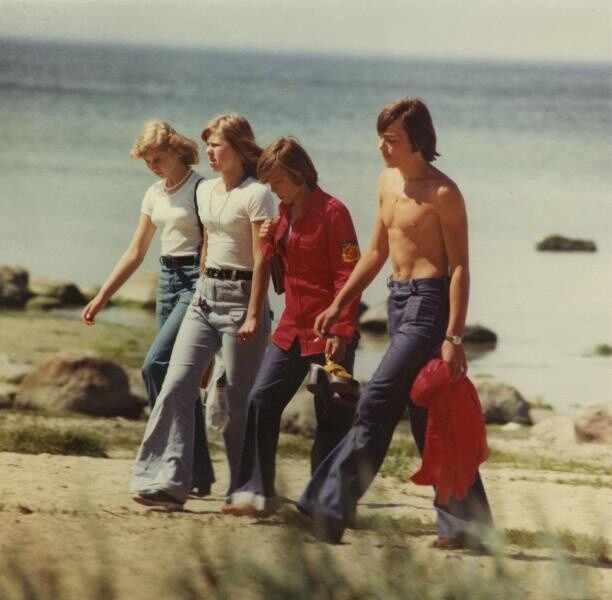 На берегу, 1970-е годы. Фотограф Всеволод Тарасевич