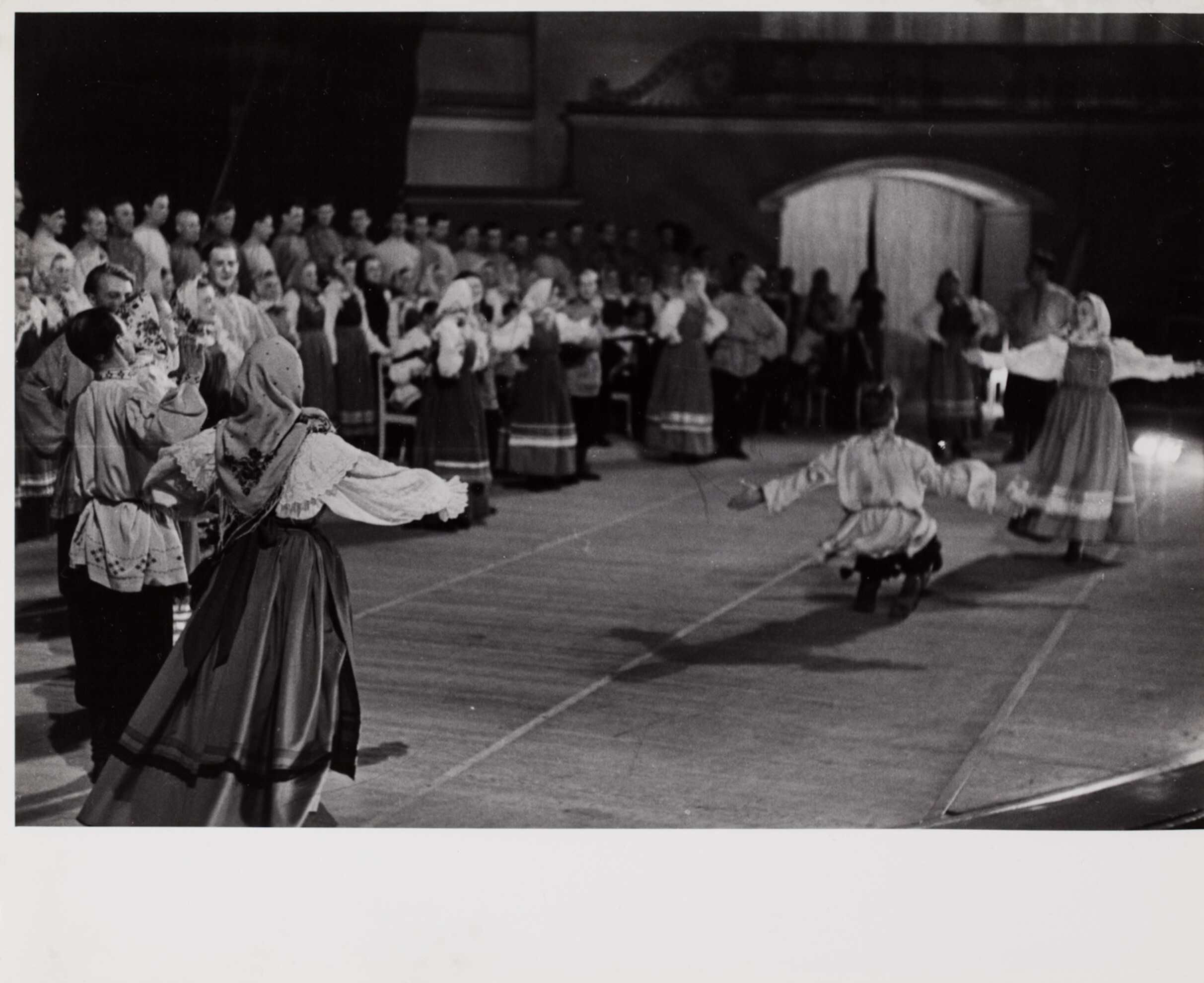 Балетный спектакль, Москва, 1947 год. Фотограф Роберт Капа