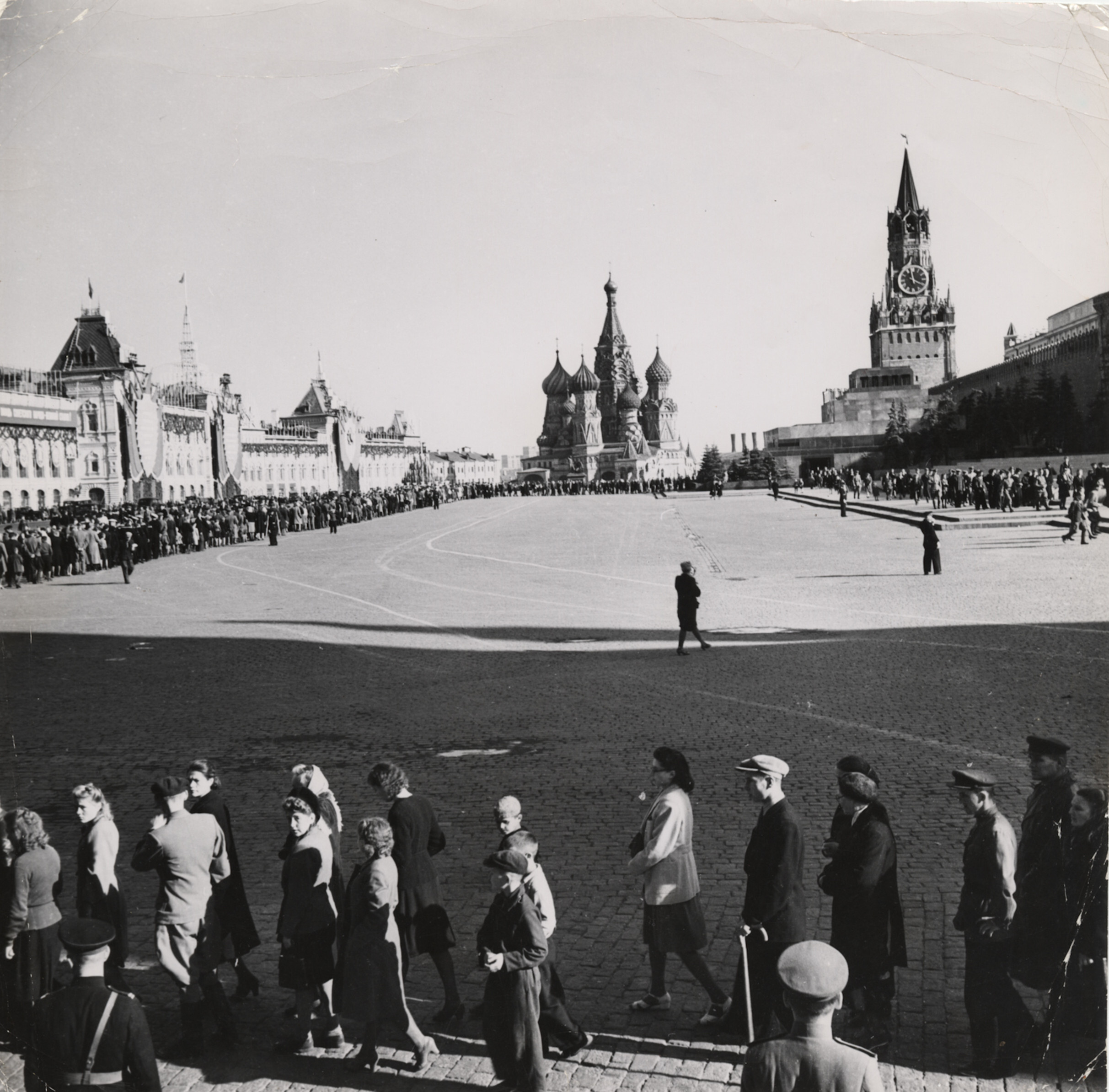 Красная площадь, Москва, 1947 год. Фотограф Роберт Капа