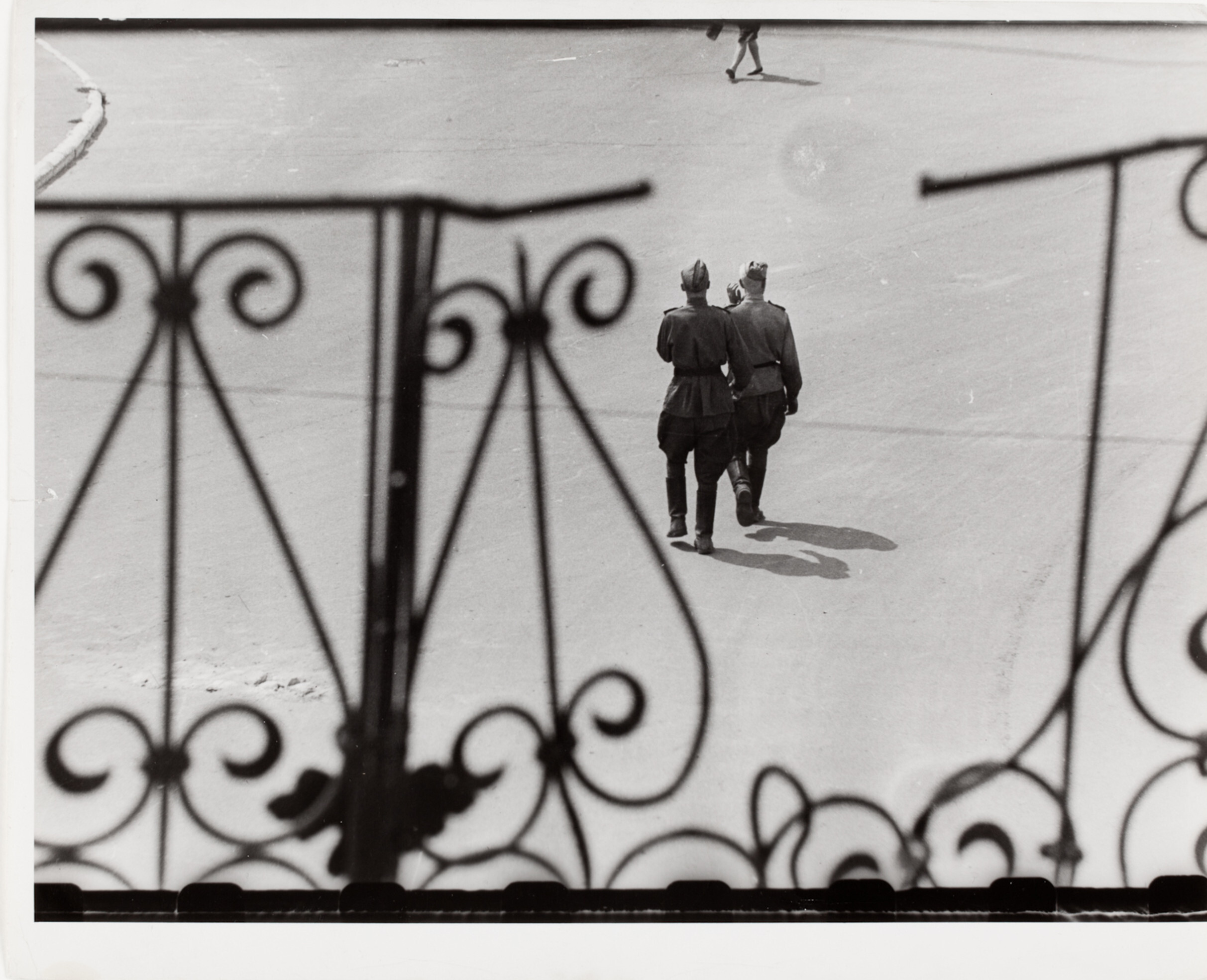 Солдаты, Сталинград, СССР, 1947 год. Фотограф Роберт Капа