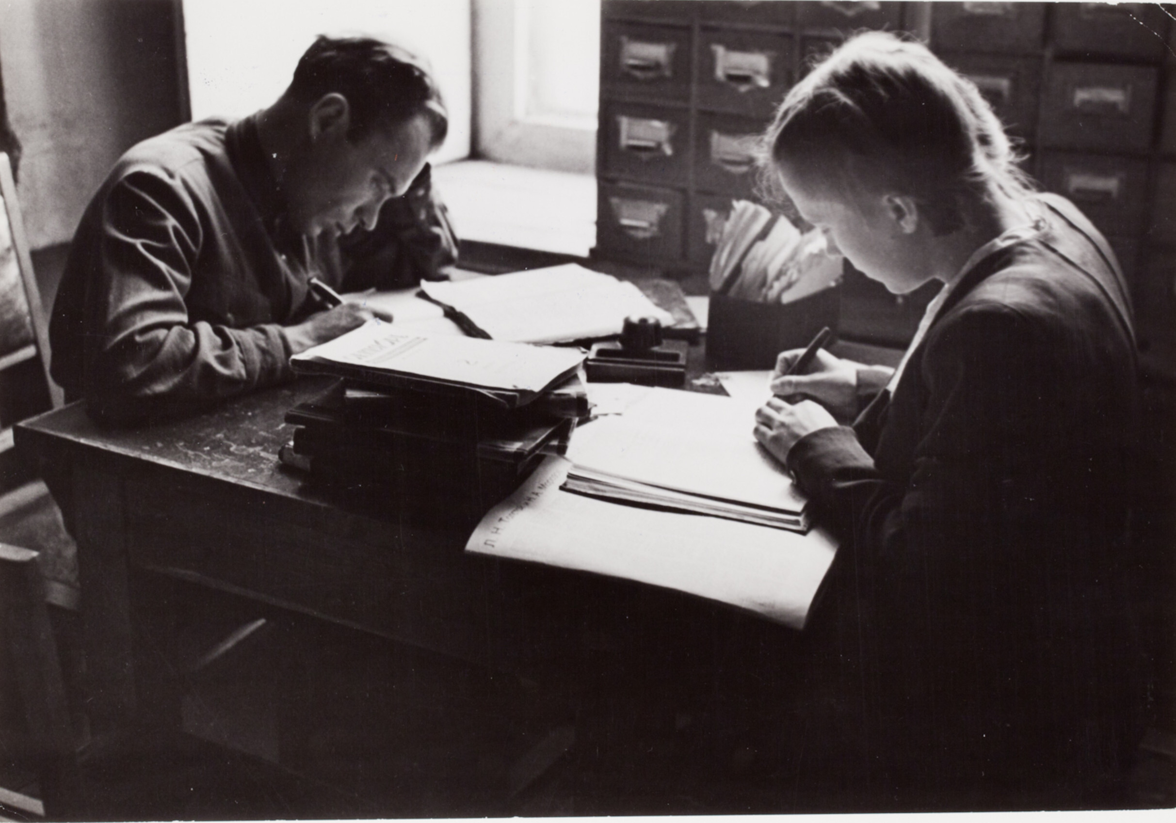Студенты, Москва, 1947 год. Фотограф Роберт Капа