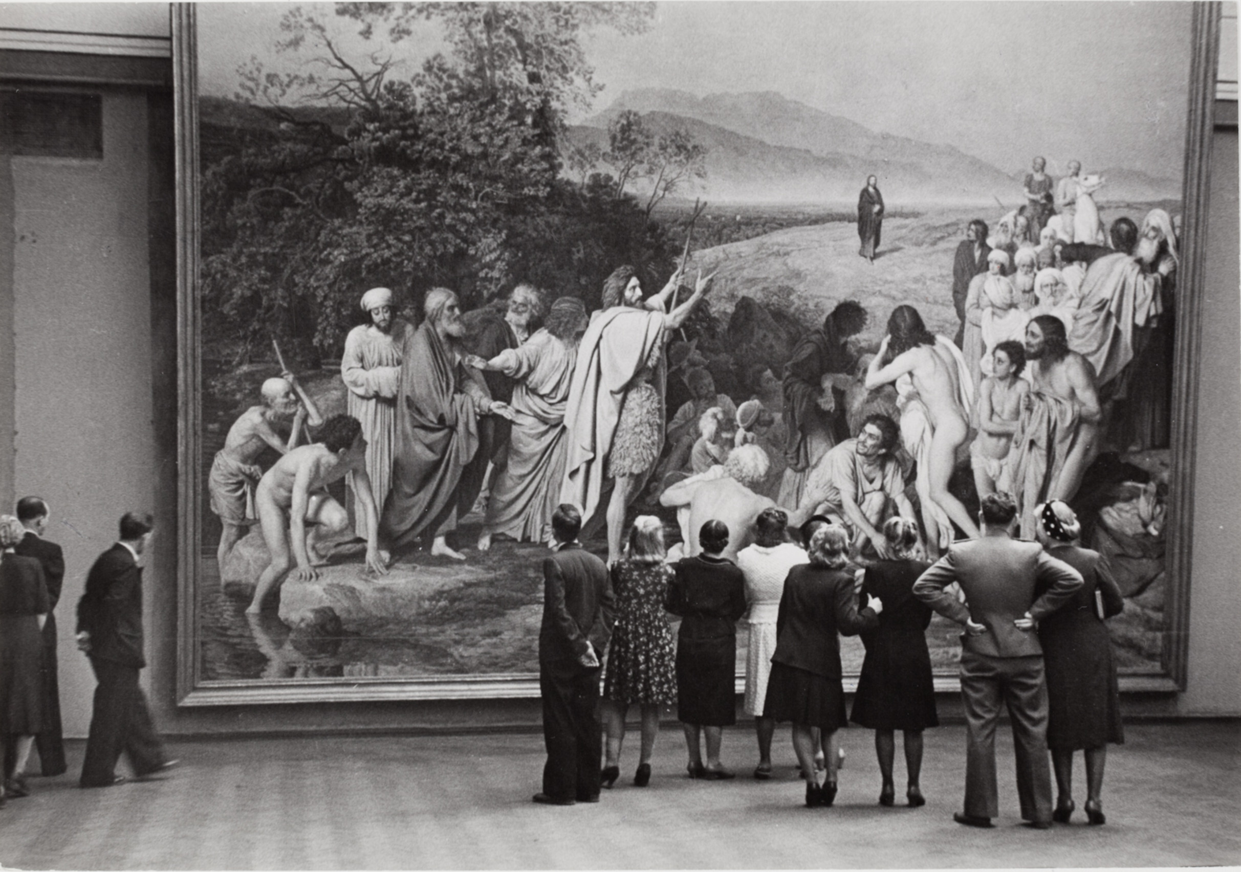 В Третьяковской галерее, Москва, 1947 год. Фотограф Роберт Капа