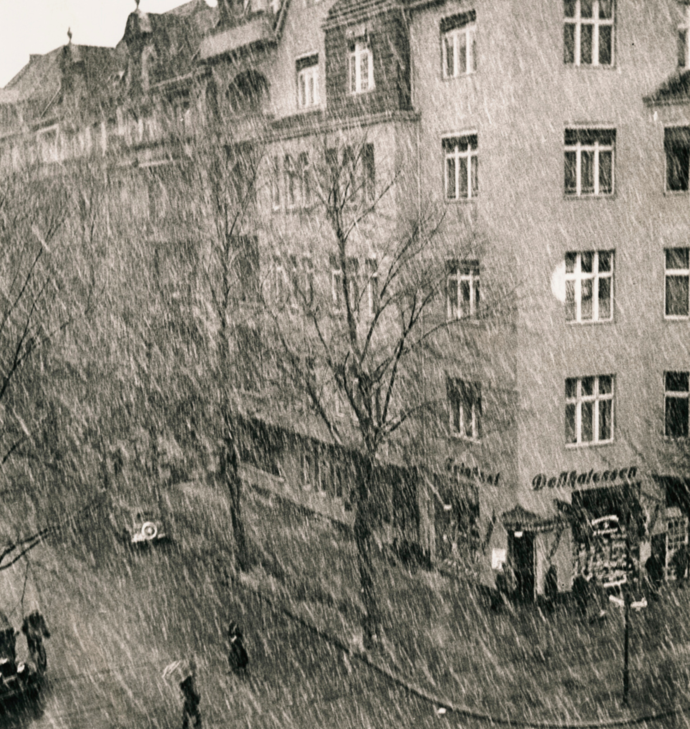 Паризерштрассе, Сахсишештрассе, Вильмерсдорф, Берлин, ок. 1936 г. Фотограф Роман Вишняк