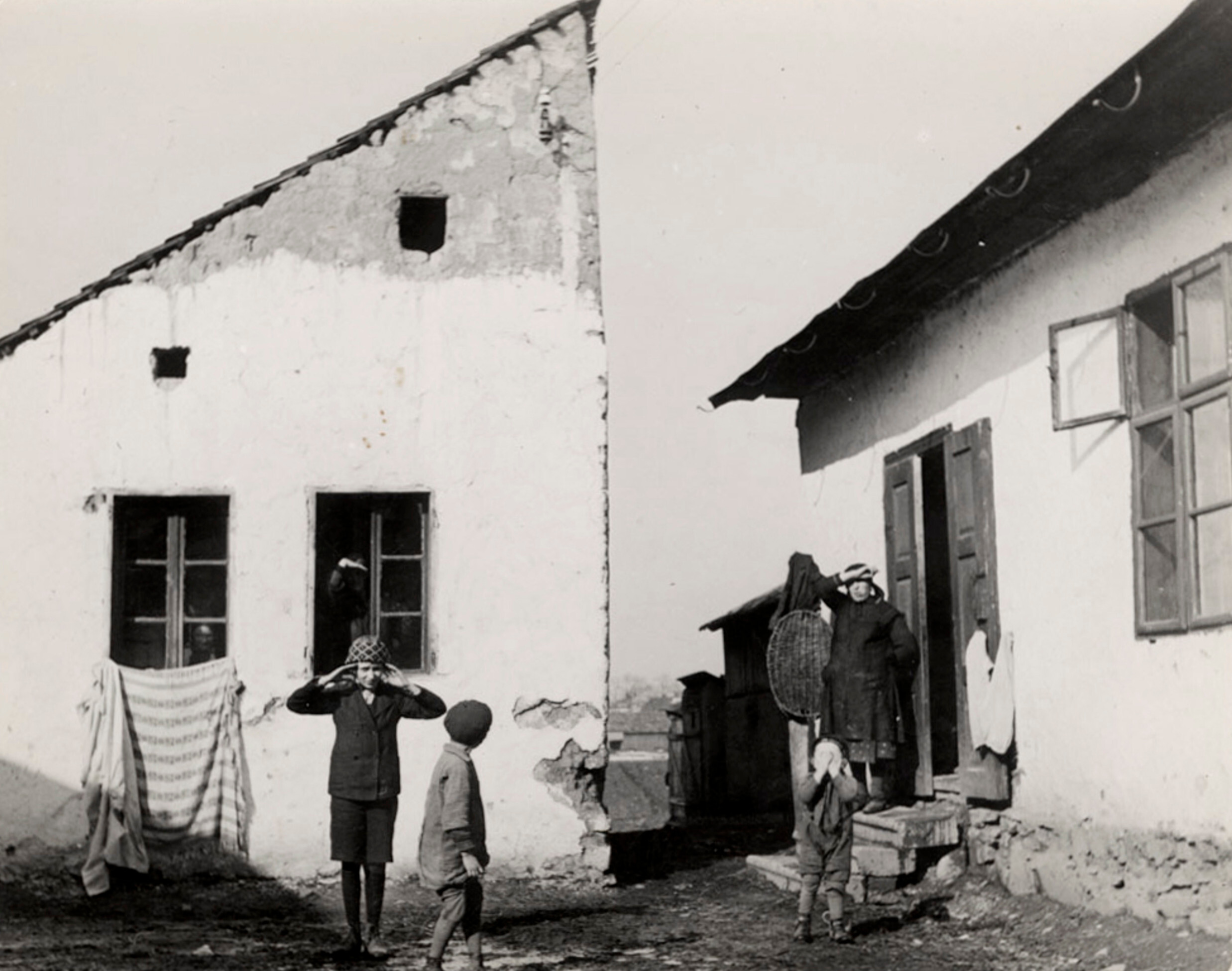 Сельские жители в Карпатах, ок. 1935-38 гг. Фотограф Роман Вишняк