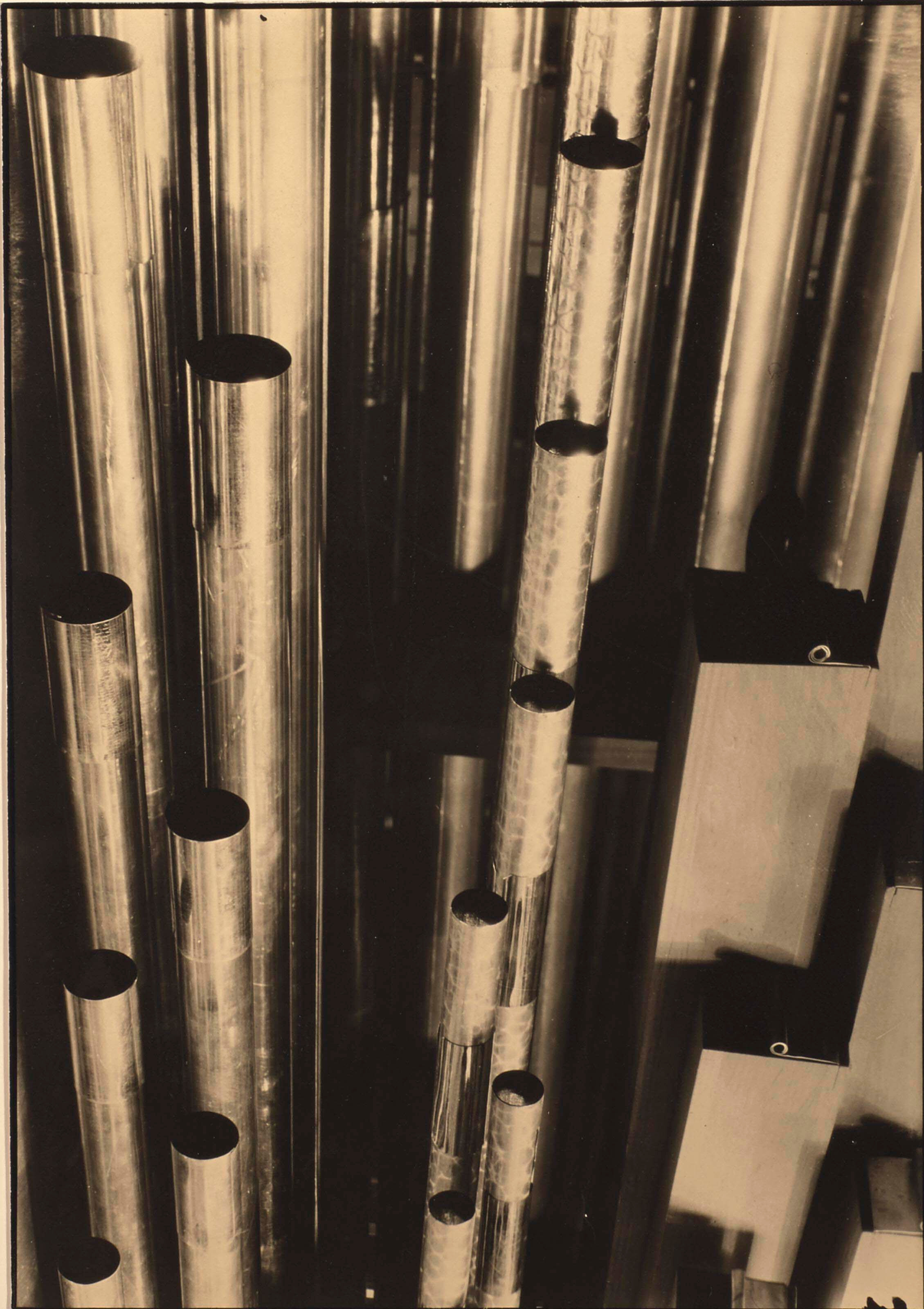 Органные трубы, 1931 год.  Фотограф Маргарет Бурк-Уайт