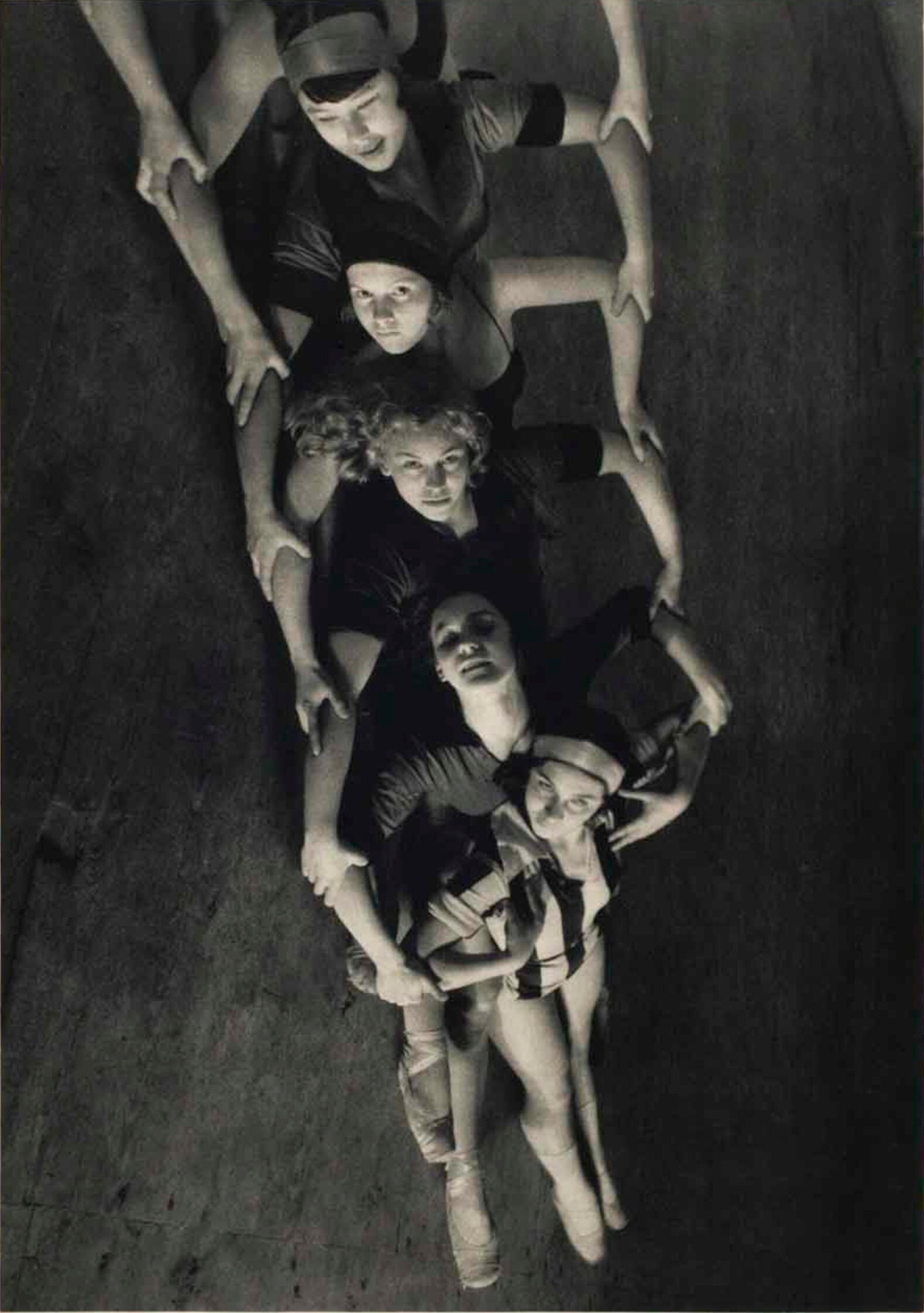 Движение цепного ремня, танец машин, Москва, 1931 год. Фотограф Маргарет Бурк-Уайт