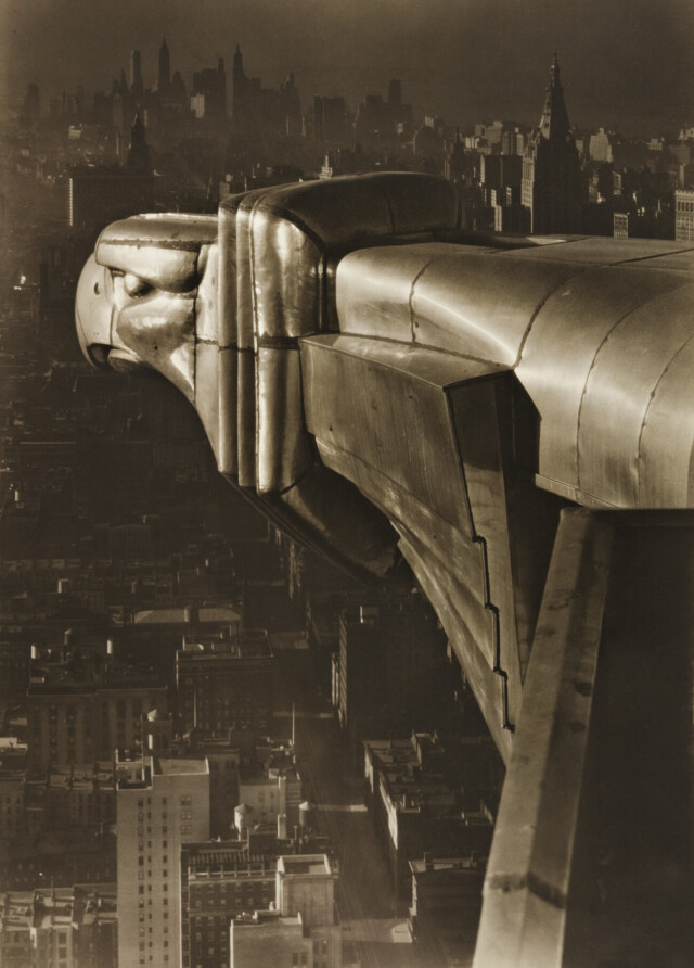 Горгулья, Крайслер-билдинг, Нью-Йорк, 1930 год.  Фотограф Маргарет Бурк-Уайт