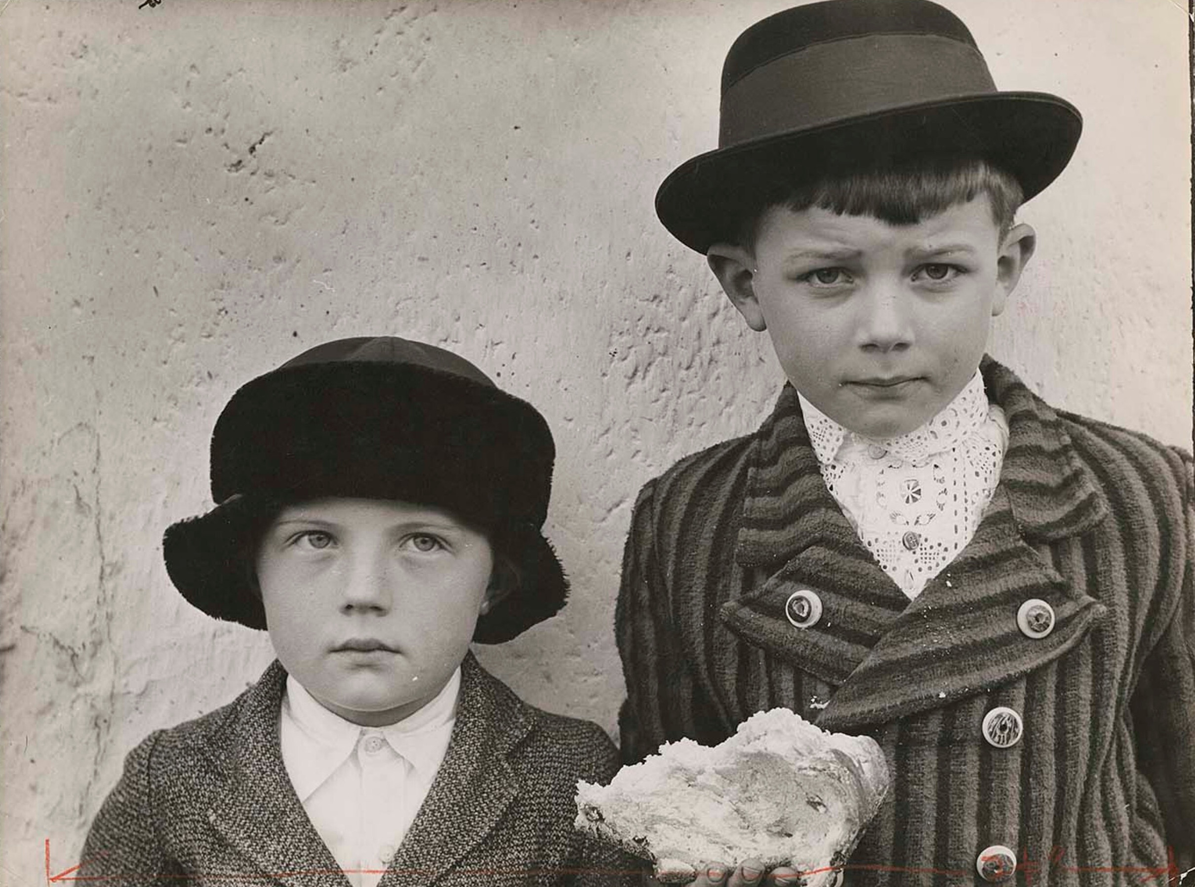 Крестьянские дети в деревне Мраков, 1937 год. Фотограф Маргарет Бурк-Уайт