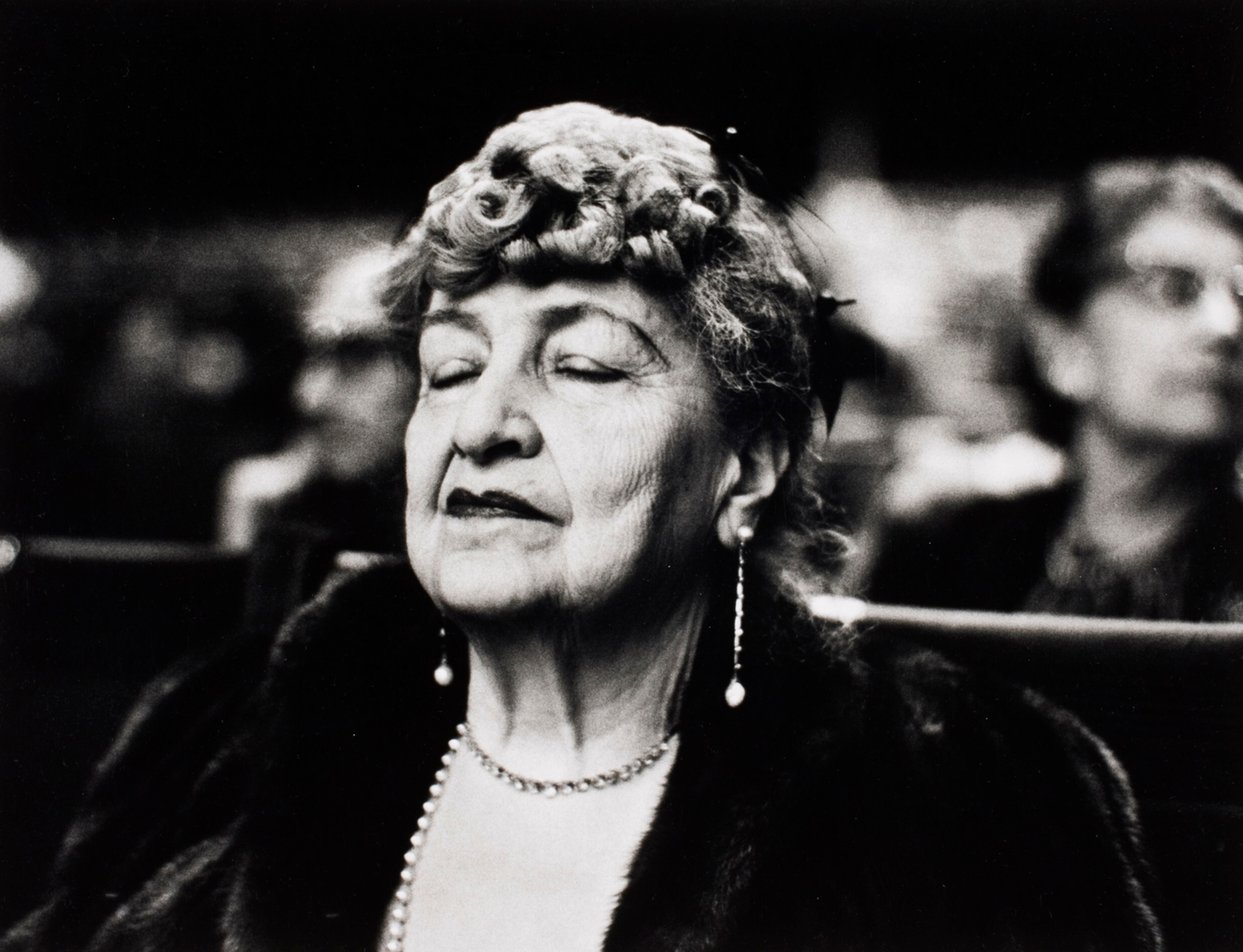 Альма Малер, вдова Густава Малера, в Карнеги-холле, Нью-Йорк, 1960 год. Фотограф Альфред Эйзенштадт
