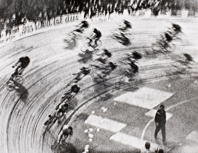 Шестидневная велогонка, Дворец спорта, Берлин, 1928 год. Фотограф Альфред Эйзенштадт