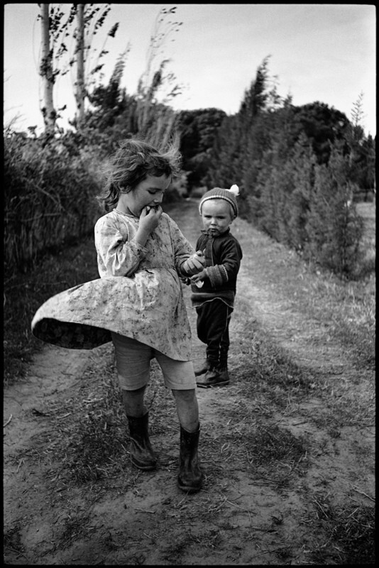 Двое детей, Измир, Турция, 1965 год. Фотограф Мэри Эллен Марк