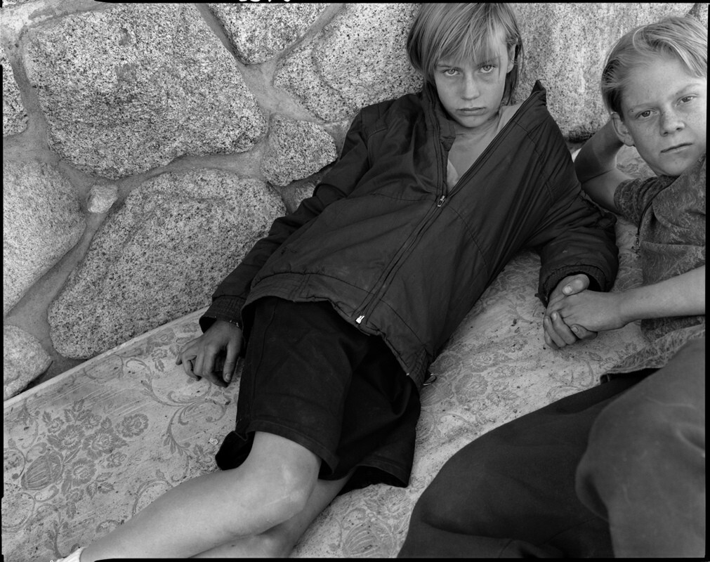 Крисси Дамм и Адам Джонсон, Ллано, Калифорния, 1994 год. Американская одиссея. Фотограф Мэри Эллен Марк