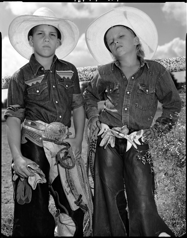 Крейг Скармардо и Чейло Мазер на родео Берне, Техас, 1991 год. Портреты. Фотограф  Мэри Эллен Марк