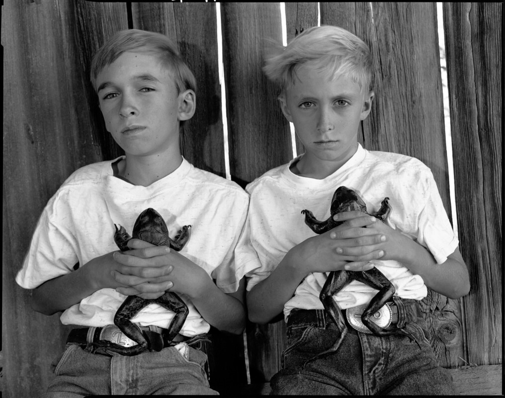 Майк и Крис Магоффин, Долина Сан-Бернардино, Аризона, 1995 г. Фотограф Мэри Эллен Марк