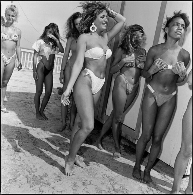 Конкурс красоты, весенние каникулы, Дейтона-Бич, Флорида, 1991 год. «Американская одиссея». Фотограф  Мэри Эллен Марк