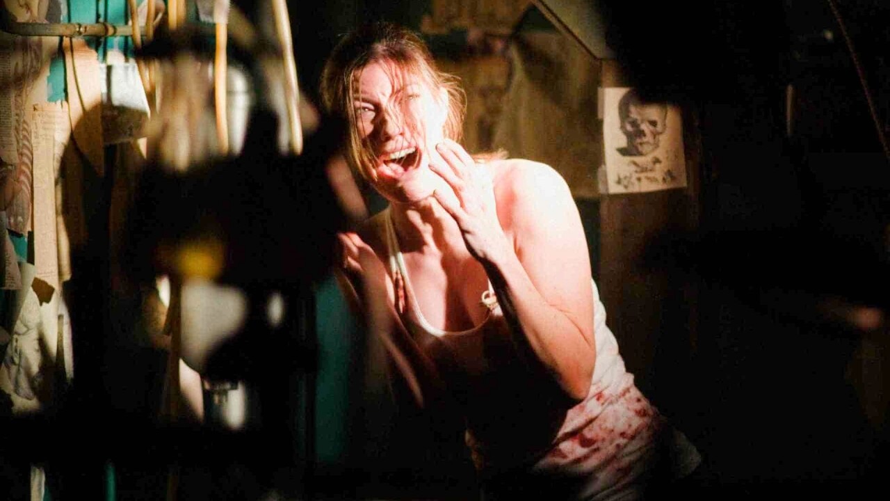 Карантин (Quarantine, 2008) — «Они не смогут выйти... И вы тоже!»