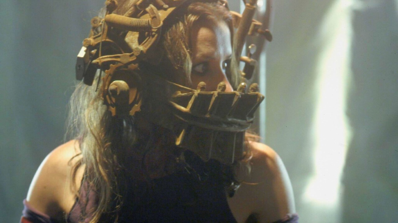 Пила: Игра на выживание (Saw, 2004) — «Сколько крови ты прольёшь, чтобы остаться в живых?»