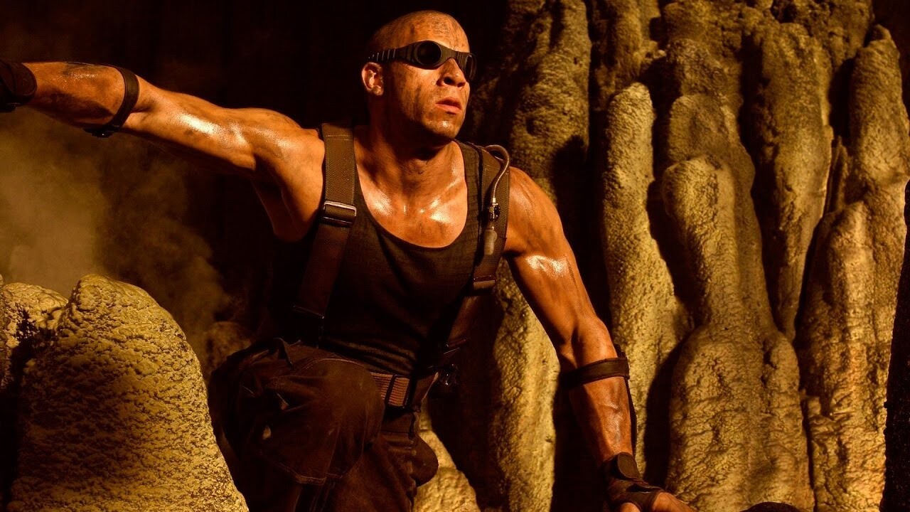 Хроники Риддика (The Chronicles of Riddick, 2004) — Безжалостный убийца становится защитником галактики