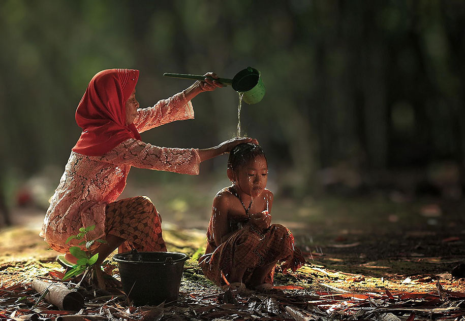 Будни сельских жителей Индонезии в ярких фотографиях-16