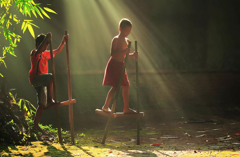 Будни сельских жителей Индонезии в ярких фотографиях-17