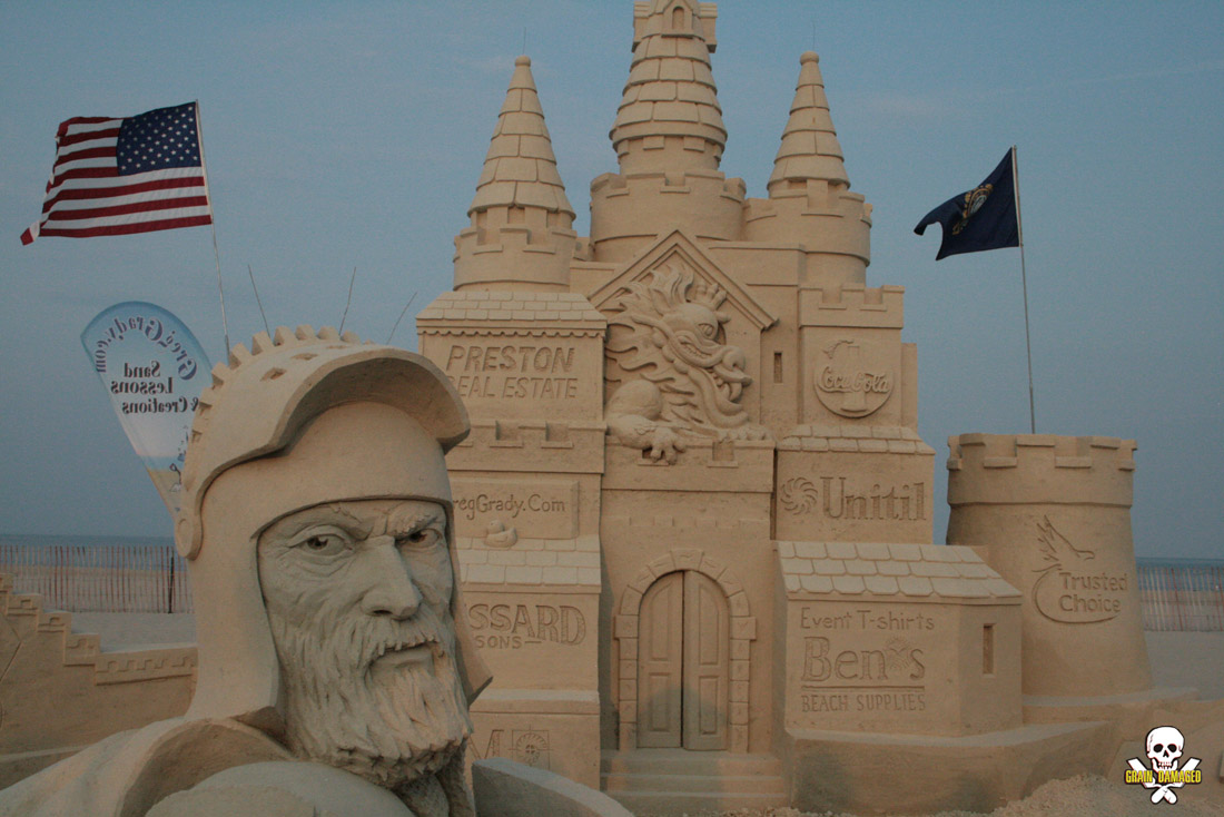 Грандиозные песчаные скульптуры Карла Хара-demo