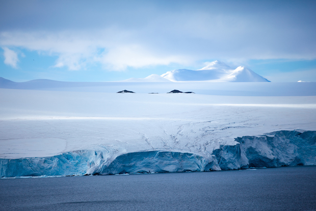 Красочные пейзажи Антарктиды от Гастона Лакомба_0006