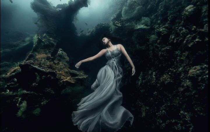 Изящные и мистические подводные портреты у берегов Бали