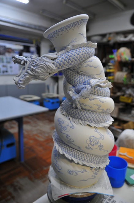 Поэтапное создание скульптуры дракона от мастера Джонсона Цанга-23
