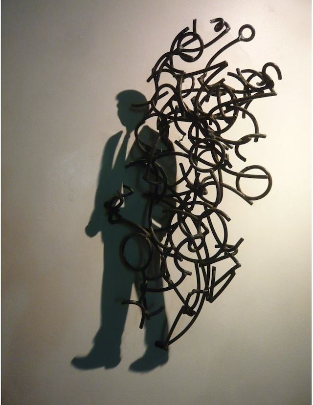 Неожиданные тени от скульптур Ларри Кагана