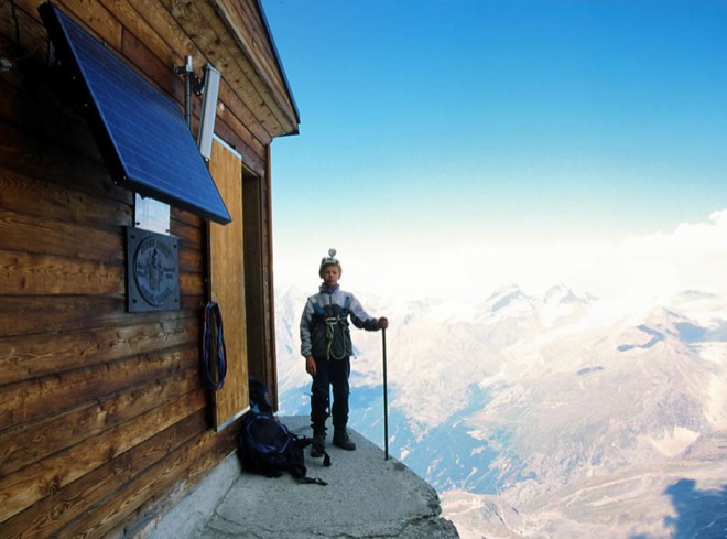 Самая высокогорная хижина в швейцарских Альпах-1