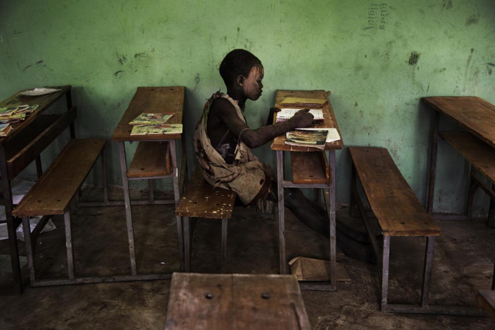 Дети Африки - фотографии Стива МакКарри-06