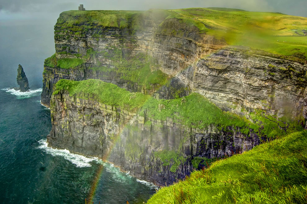 Ирландия - замки, скалы и красивые зелёные пейзажи