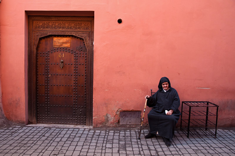 Moroccan Medinas – The Colours and Shadows of Life by Rachel Carbonell