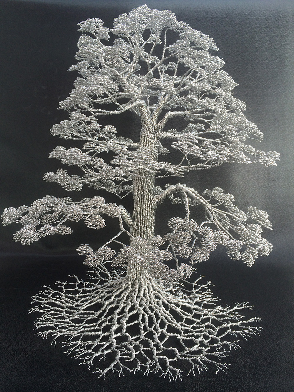 Деревья из проволоки от скульптура Клайва Мэддисона
